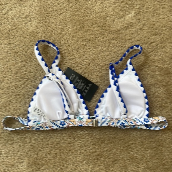 Mediterranean Style Bikini Top - Picture 4 of 5